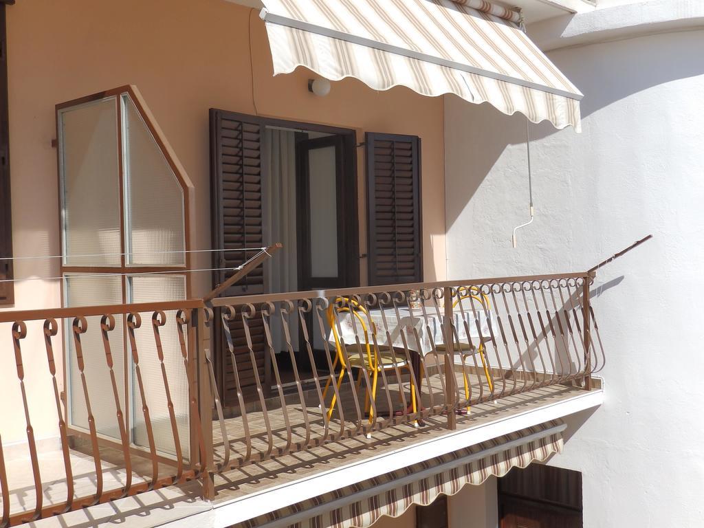 Apartments Ruzica Заострог Екстериор снимка