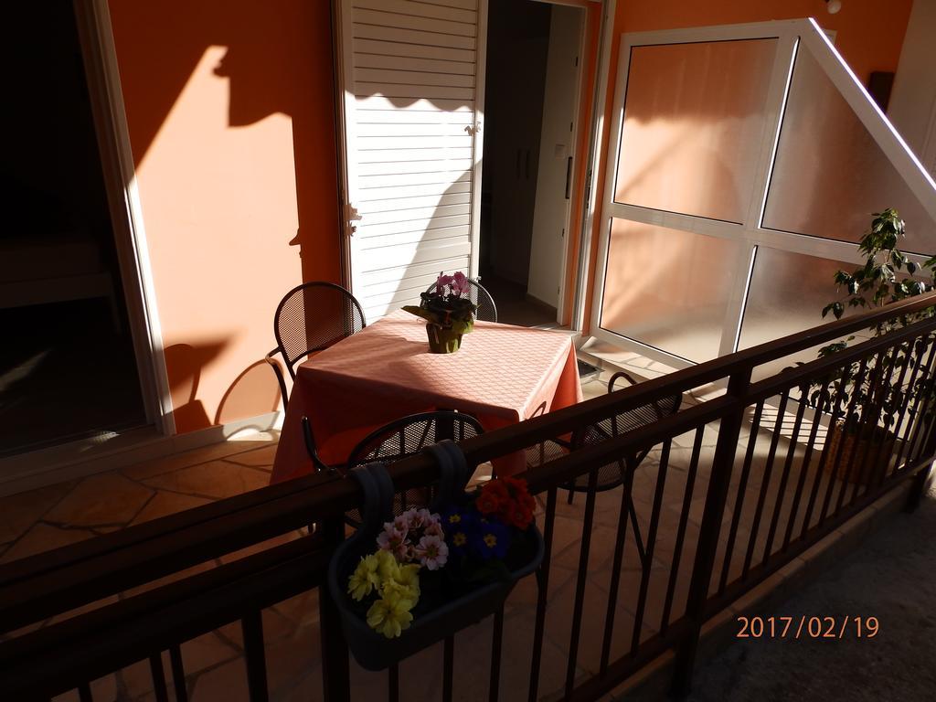 Apartments Ruzica Заострог Екстериор снимка